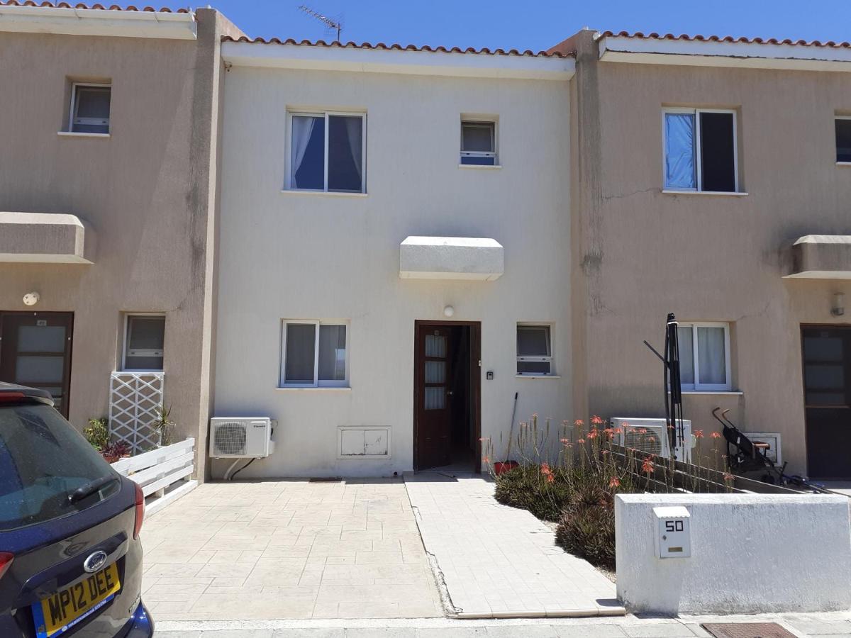 Beautiful 2-Bed House In Mandria Paphos Vila Exterior foto