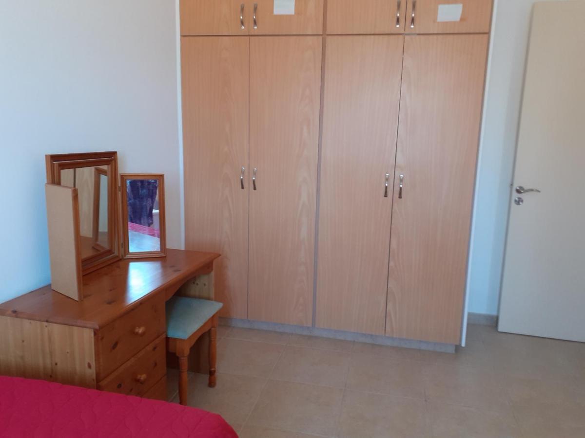 Beautiful 2-Bed House In Mandria Paphos Vila Exterior foto